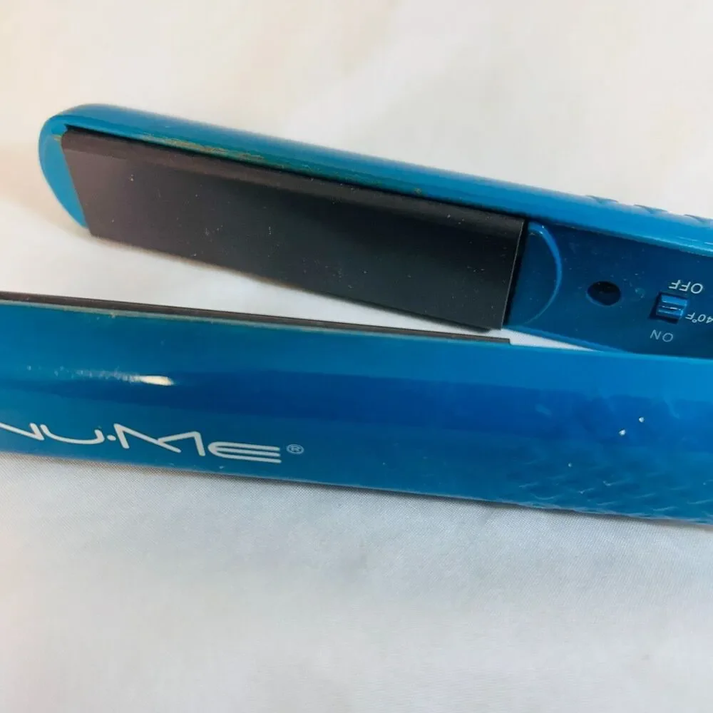 #8317 NUME TURQUOISE BLUE FLAT HAIR IRON